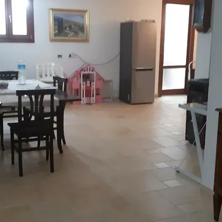Cri Cri House